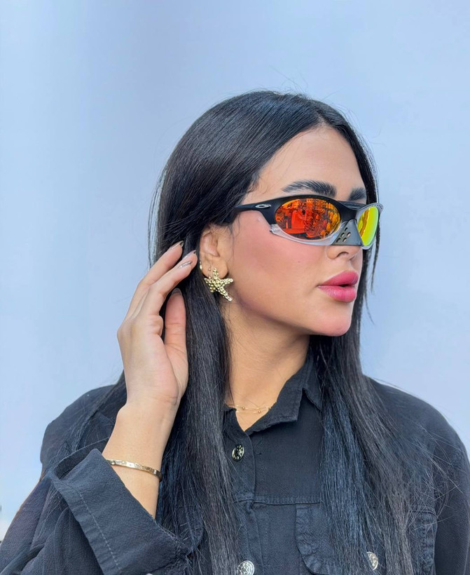 عینک آفتابی اوکلی با دماغی جداشونده